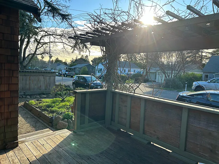 2144 Wilkins Ave — Photo 4