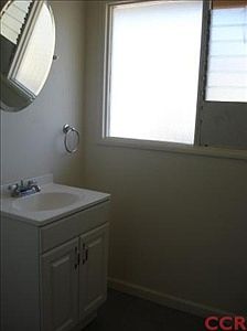 5th image of 421 Fair Oaks Dr