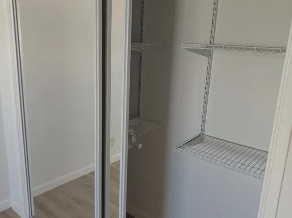 728 N Market St, Inglewood, CA 90302