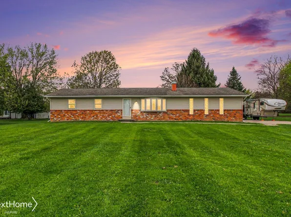 1601 Layton Rd, Fowlerville, MI 48836