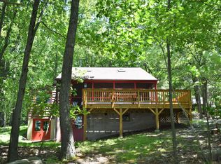 47 Whitney Lake Rd, Hawley, PA 18428