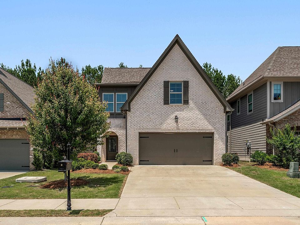 1st image of 2135 Springfield Dr