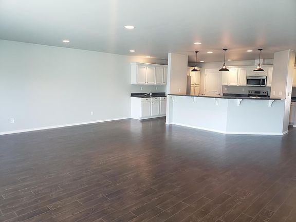 5th image of 1609 SW Stremler Dr