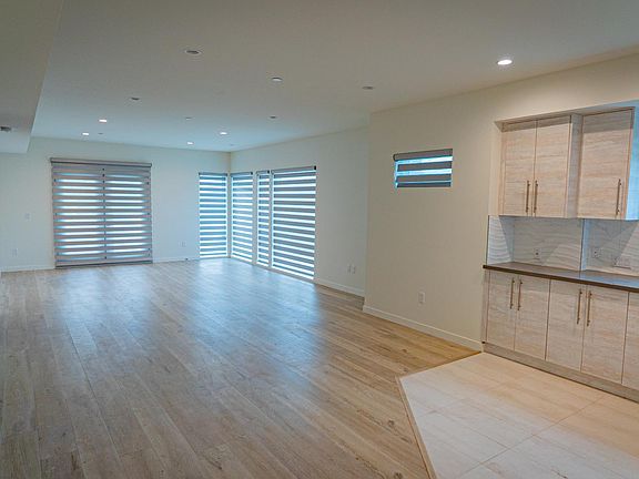 5th image of 370 Salem St #103