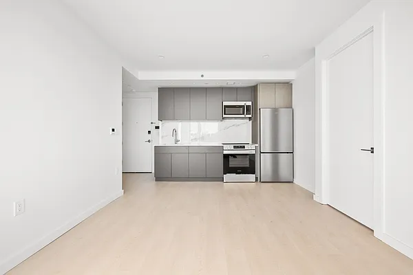 Rented by CW Realty Property Management LLC | media 3