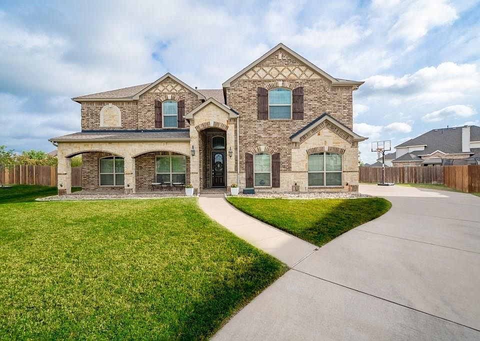 1st image of 309 Copper Cove Ct