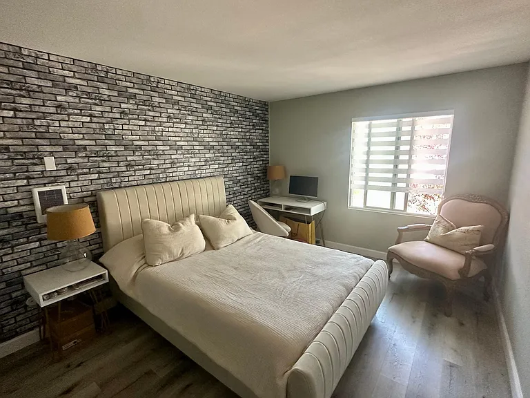 3030 Suncrest Dr #214 — Photo 5