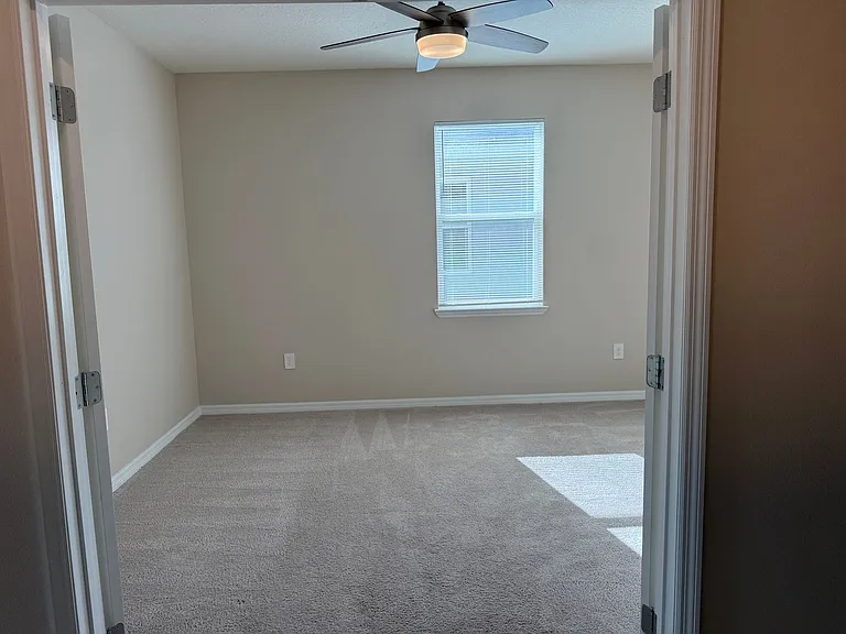 5740 Woodland Sage Dr — Photo 38
