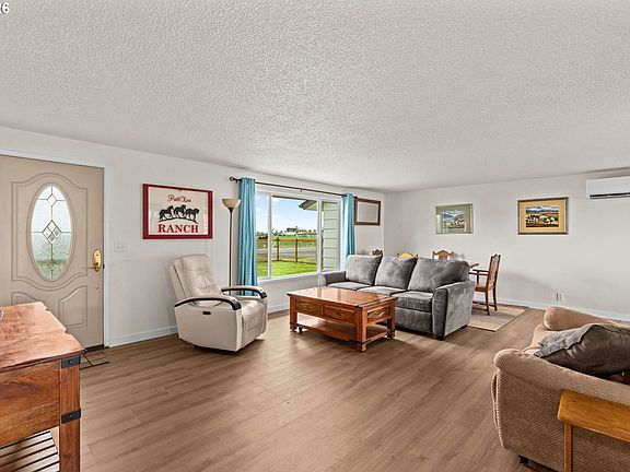5th image of 29334 Meadowview Rd