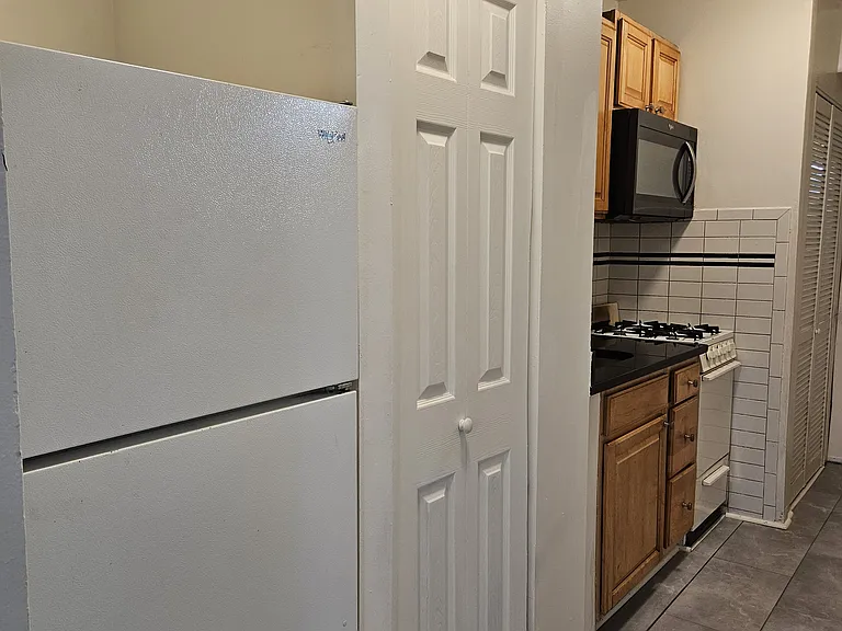 1722 H St NE #B — Photo 4