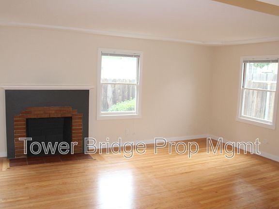 5th image of 215 41st St