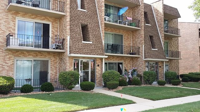 1st image of 10324 S Keating Ave APT 1C