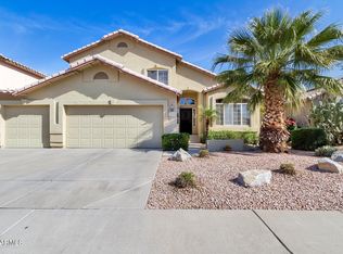 2550 E Taro Ln, Phoenix, AZ 85050