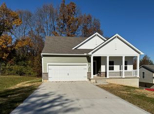 815 Fairway Dr, Howard, OH 43028