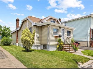 258 Randolph St, Carteret, NJ 07008