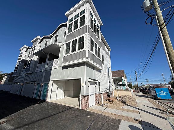 3rd image of 116 E Taylor Ave #1
