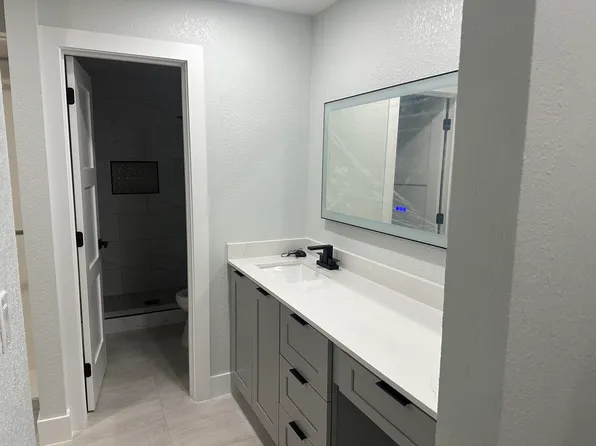 5306 NW 198th Ter, Opa Locka, FL 33055