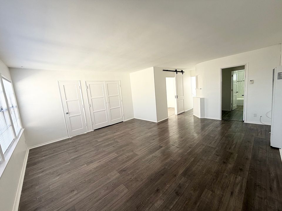 1st image of 927 Belmont Ave #927