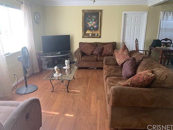 4th image of 919 E Saint Andrew Pl