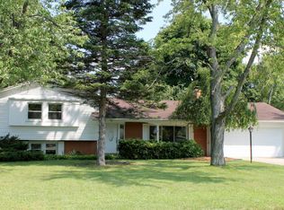 4727 Maplewood Dr, Bay City, MI