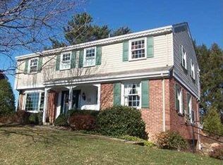 118 Boxfield Rd, Pittsburgh, PA 15241