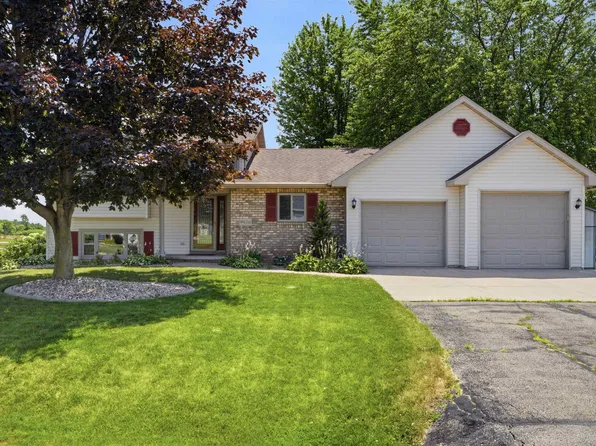 W6741 Lydia Ln, Appleton, WI 54915