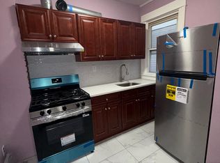 9439 116th St #2A, South Richmond Hill, NY 11419