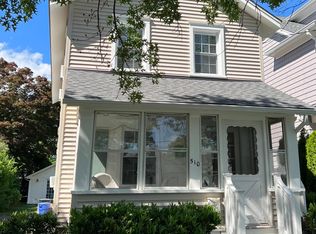 510 Essex Ave, Spring Lake, NJ 07762