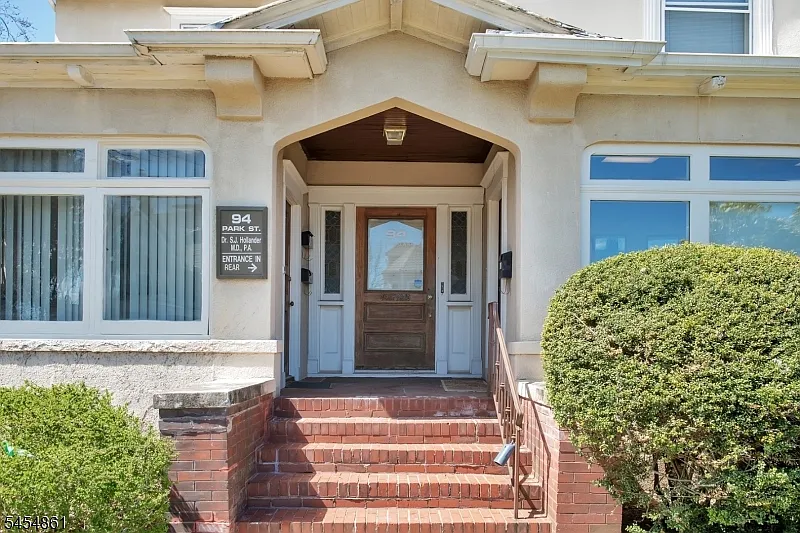 2 bed, 2.0 bath, $2,700 — Photo 3