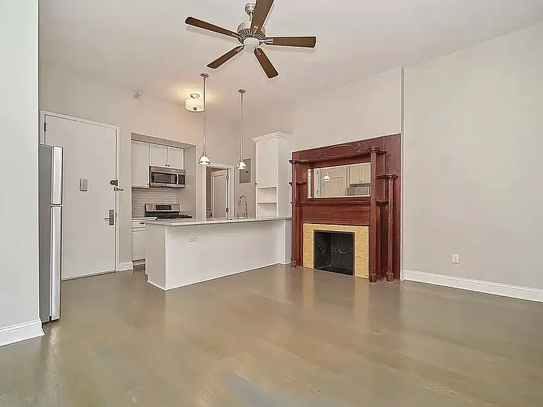 206 W 79th St #4R — Photo 1