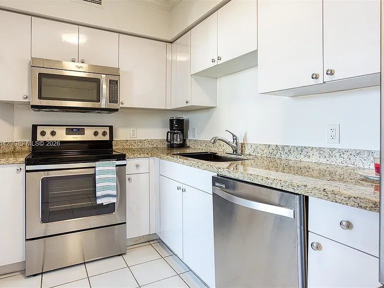 1330 West Ave #1603 — Photo 9