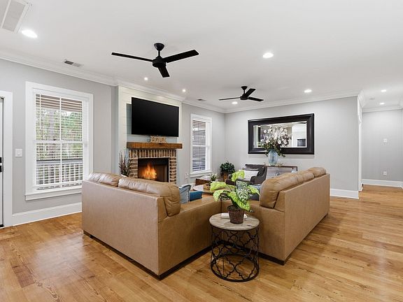 3rd image of 613 Collins Creek Dr.