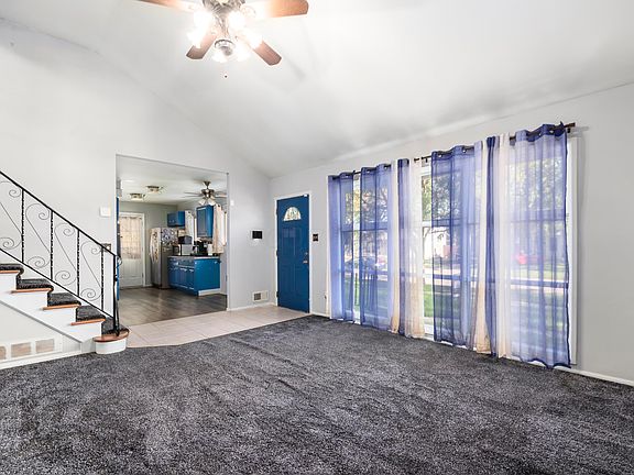 4th image of 1143 Manfeld Dr