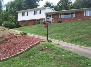 1855 Enslow Blvd, Huntington, WV 25701