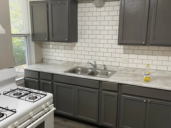 1403 5th Ave APT 3, Beaver Falls, PA 15010