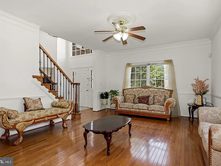 5045 Worthington Woods Way — Photo 5