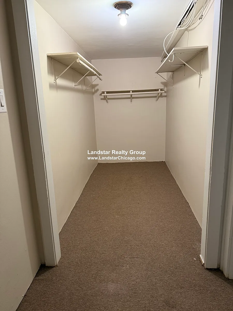 Building Photo - 1454 Oak Ave #G