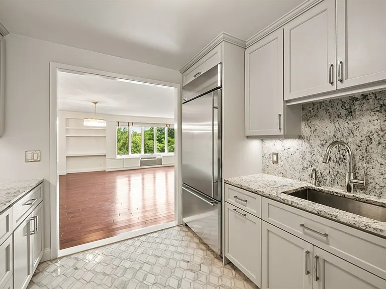 19 Chauncy St #4B — Photo 12