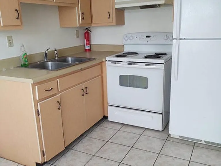 205 N 2nd Ave — Photo 11