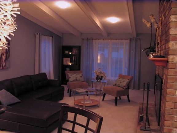 Beautiful vaulted Living