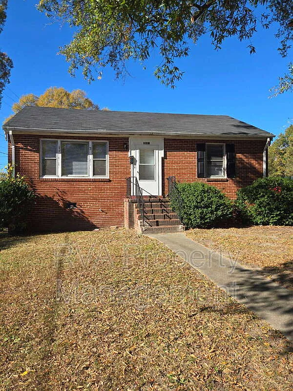 2 bed, 1.0 bath, 950 sqft, $1,300 — Photo 1