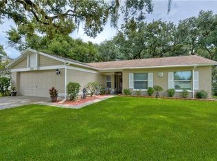 534 Oak Creek Dr, Brandon, FL 33511
