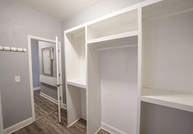 425 Wicklow Dr — Photo 16
