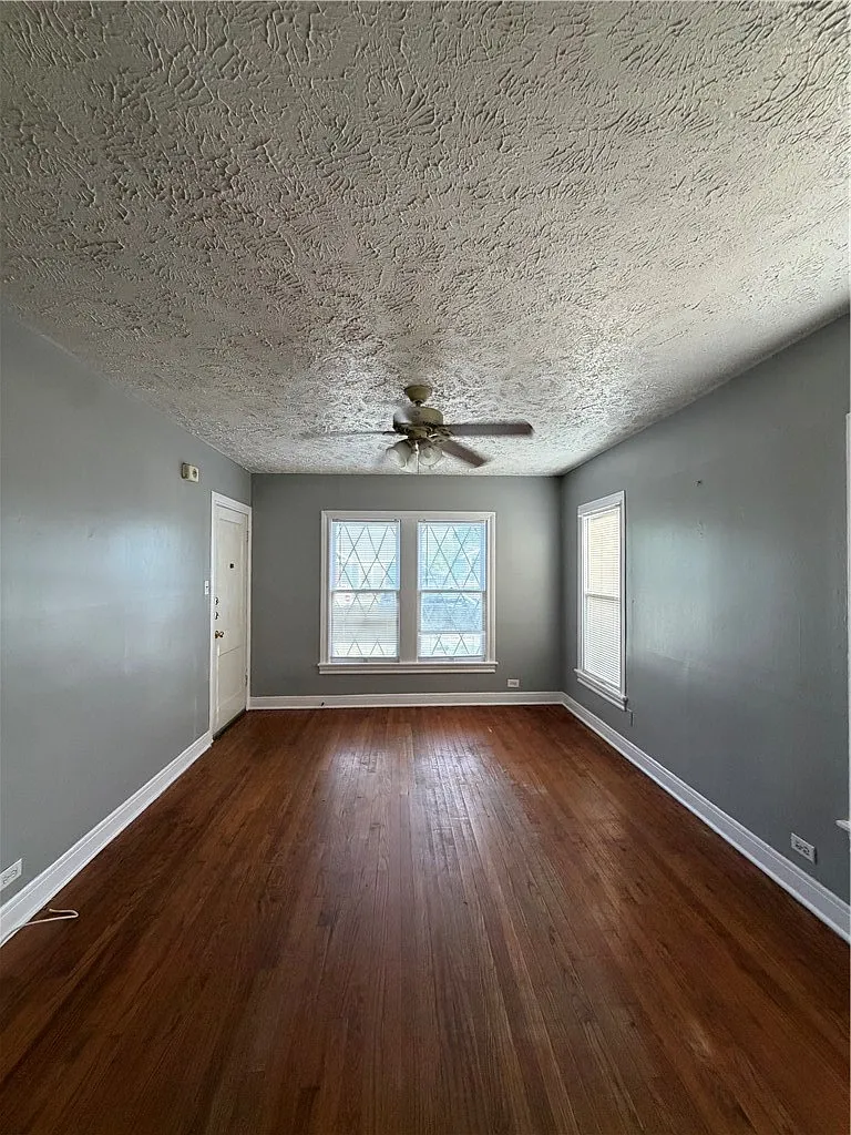 2 bed, 1.0 bath, 942 sqft, $1,250 — Photo 4