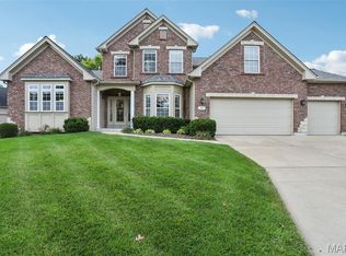 317 Ries Bend Rd, Ballwin, MO 63021