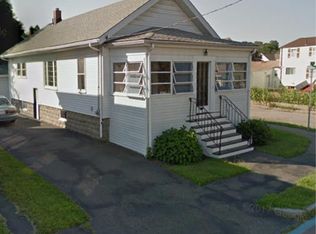 12 George Rd, Quincy, MA 02170