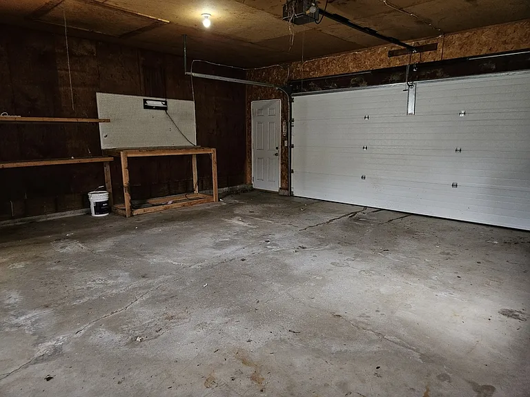417 S Matthias St — Photo 21