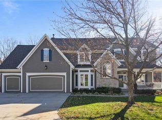 7623 Eicher Dr, Shawnee, KS 66217