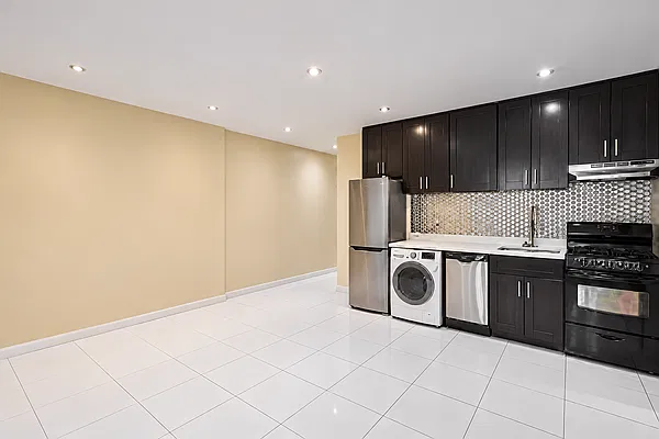 Kitchen, photo 1
