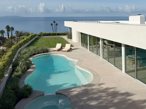 16705 Charmel Ln, Pacific Palisades, CA 90272